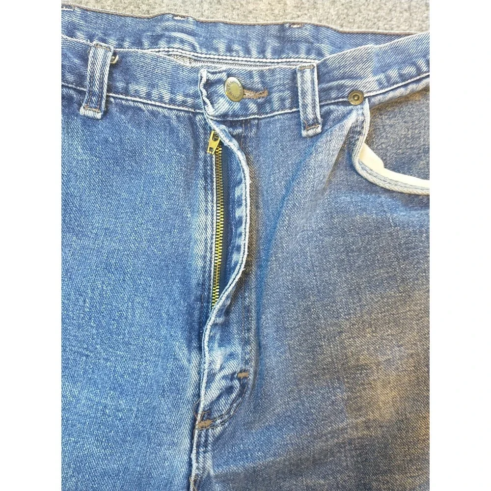 Wrangler Authentic Jeans Mens 36x32 Medium Wash Straight Leg Made in USA 97601MD
